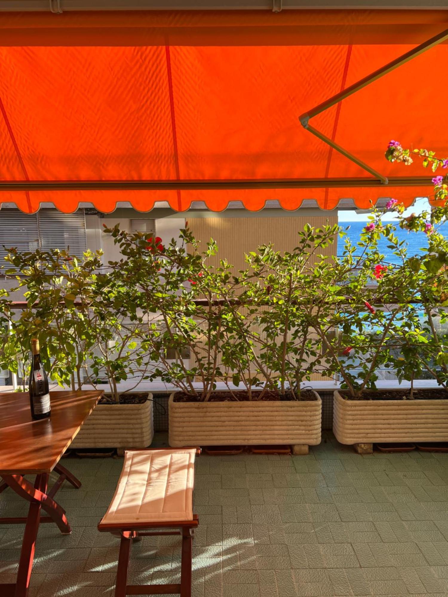 Tre Ponti Beach Apartment - Terrazzo Vista Mare Санремо Экстерьер фото