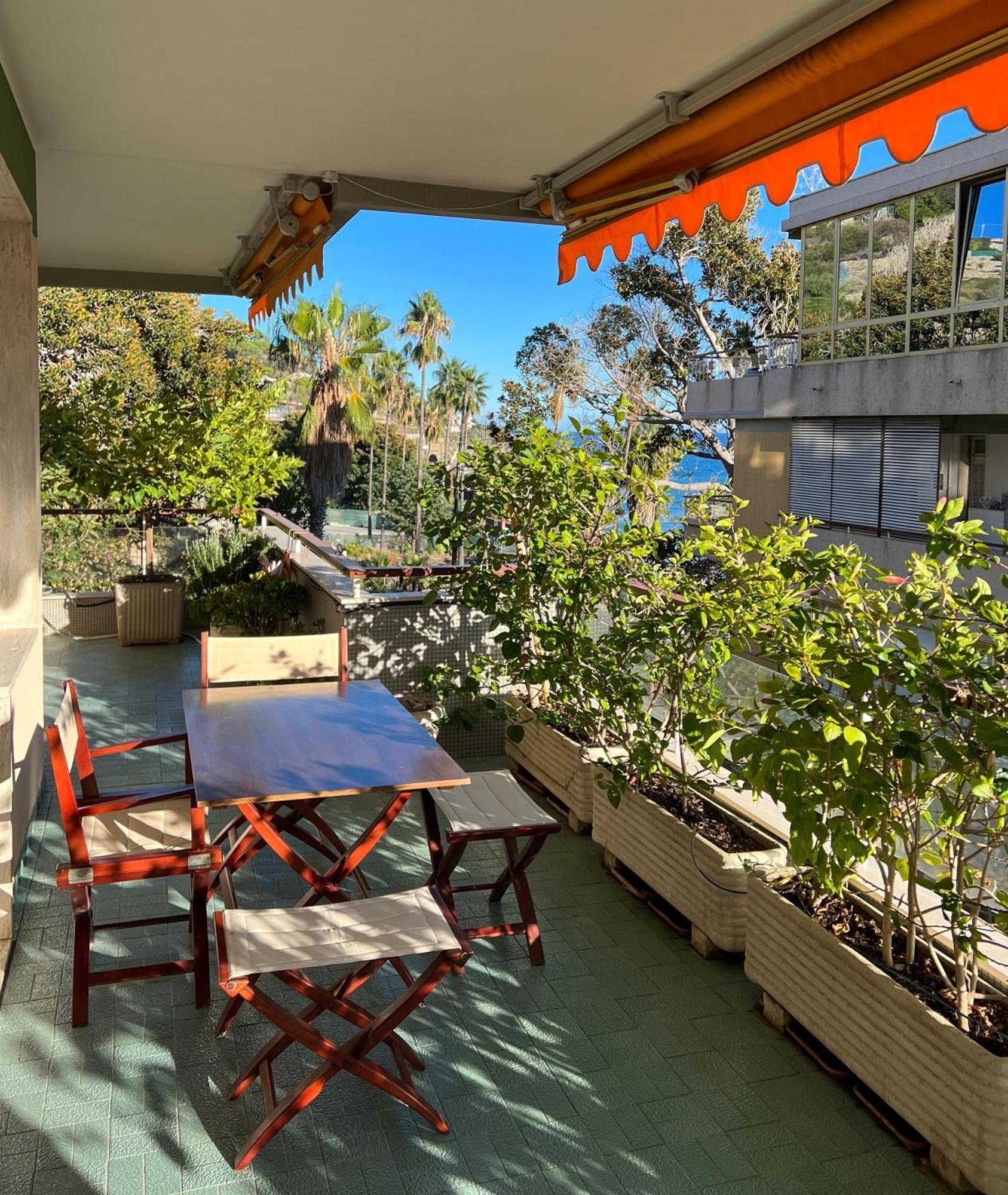 Tre Ponti Beach Apartment - Terrazzo Vista Mare Санремо Экстерьер фото